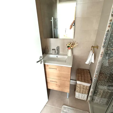 T3 Luxe Neuf 6p 2 Ch 2 Salle De Bain Parking Prive En Sous Sol Lit Bebe C105