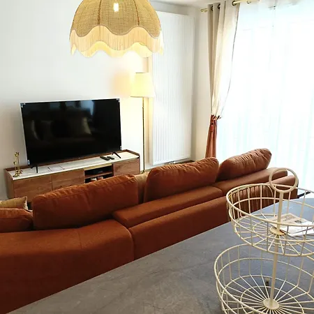 T3 Luxe Neuf 6p 2 Ch 2 Salle De Bain Parking Prive En Sous Sol Lit Bebe C105 Chessy (Seine-et-Marne)